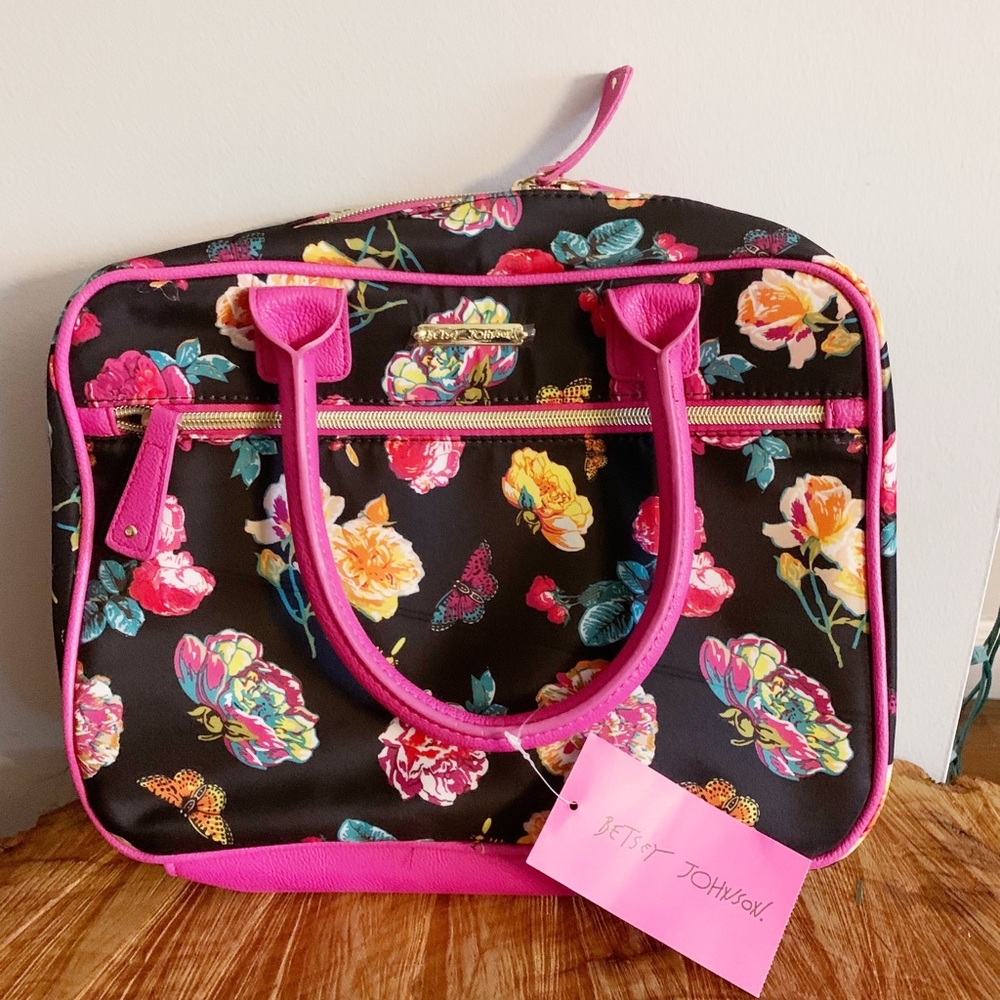 Betsy Johnson Toiletry/Cosmetic Travel Bag NWT
